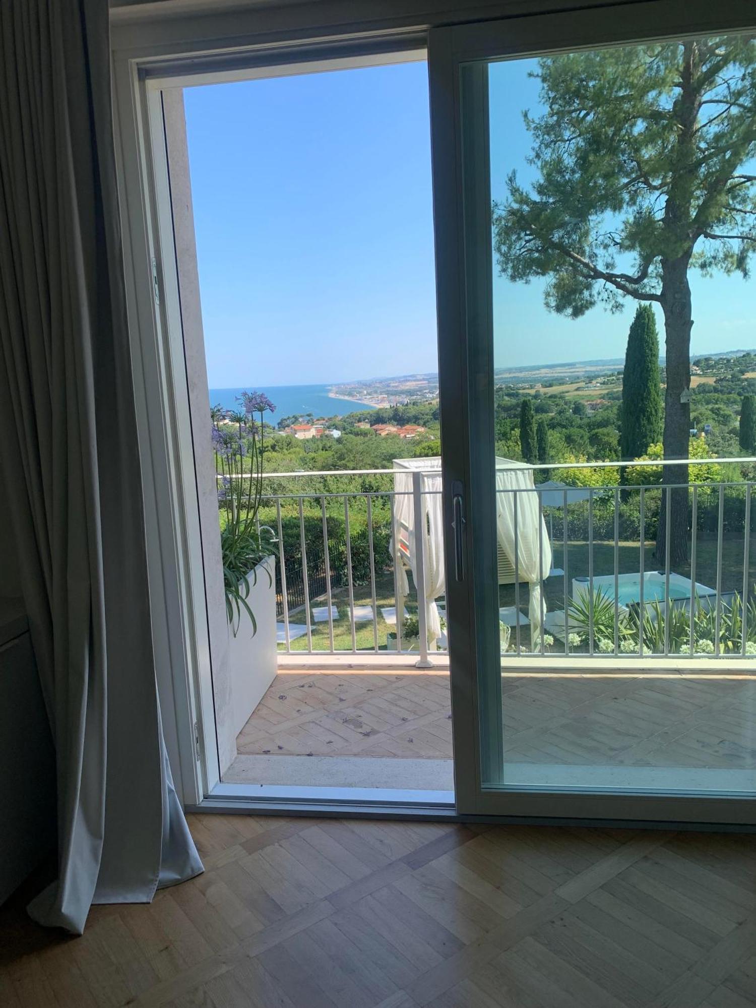 Bed and Breakfast Tra Gli Alberi E Il Mare Sirolo Zewnętrze zdjęcie