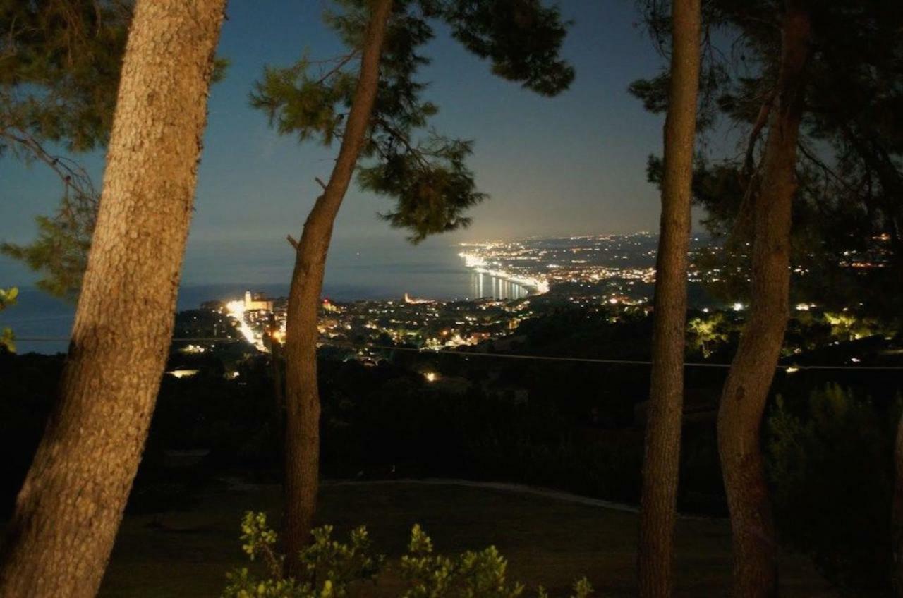 Bed and Breakfast Tra Gli Alberi E Il Mare Sirolo Zewnętrze zdjęcie