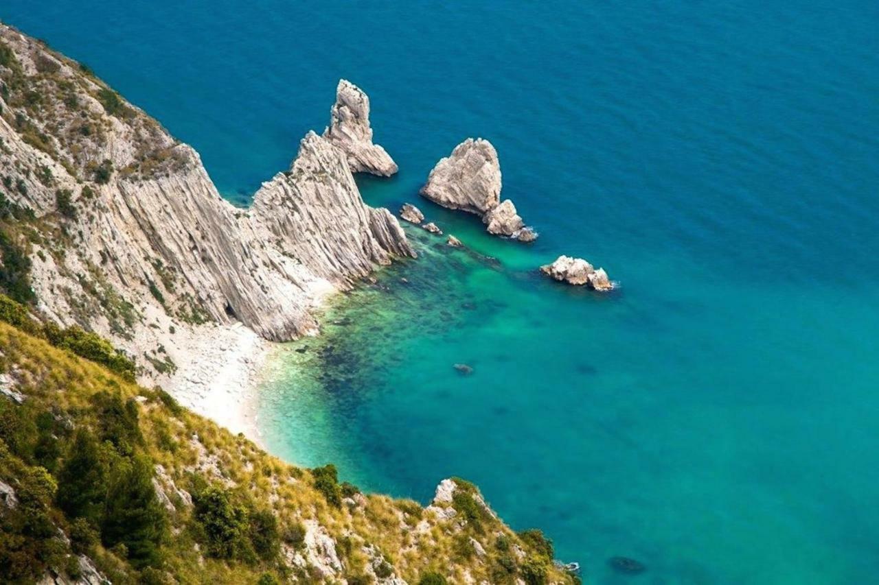 Bed and Breakfast Tra Gli Alberi E Il Mare Sirolo Zewnętrze zdjęcie