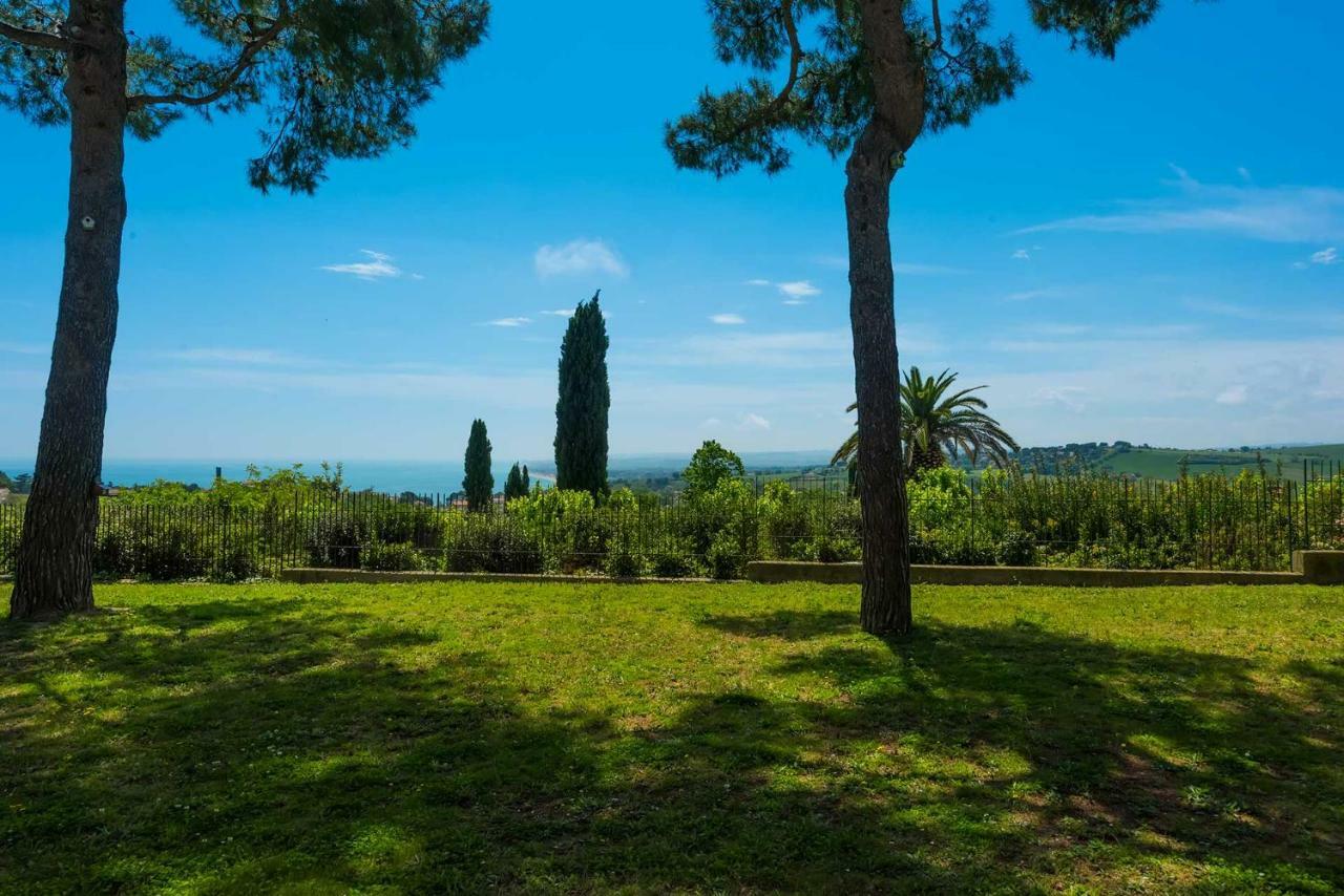 Bed and Breakfast Tra Gli Alberi E Il Mare Sirolo Zewnętrze zdjęcie